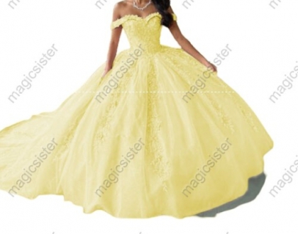 Sweetheart Quinceanera Dresses Ball Gown Appliques Lace Tulle